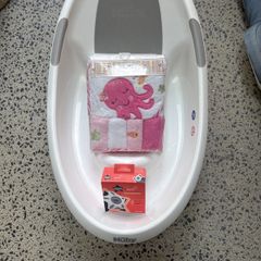 baby bath and accessories