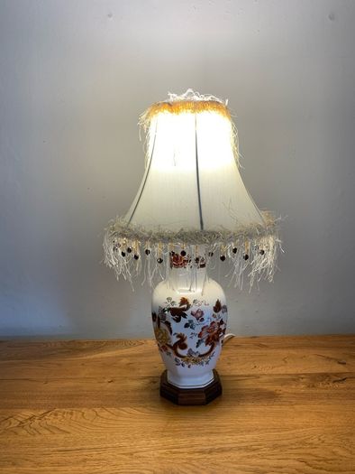 Masons Brown Velvet Ironstone Table Lamp.