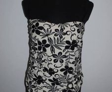 Tu Black&white floral swimsuit size UK18 EU46 Postage included