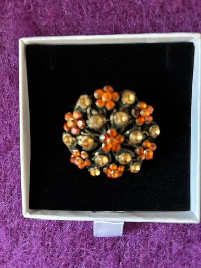 Brooch - Crystal