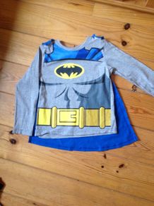 Age 4-5 Batman Caped Top