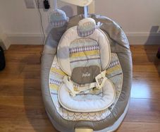 Joie Swivel Swing Baby Seat