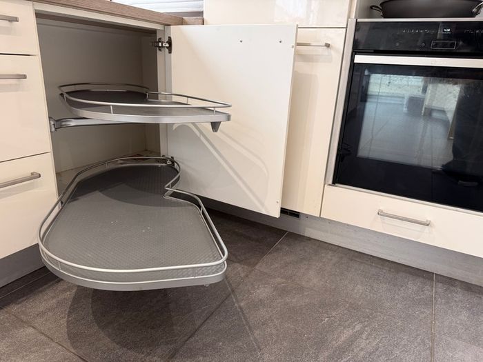 Premium high-gloss fitted kitchen