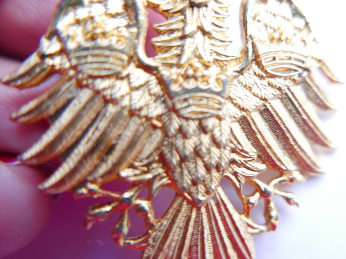 Vintage Gold Tone Eagle with Three Crowns Brooch | Vintage Gold Tone Eagle Brooch