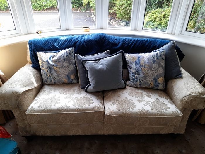 Sofa suite set 3 +1 +1