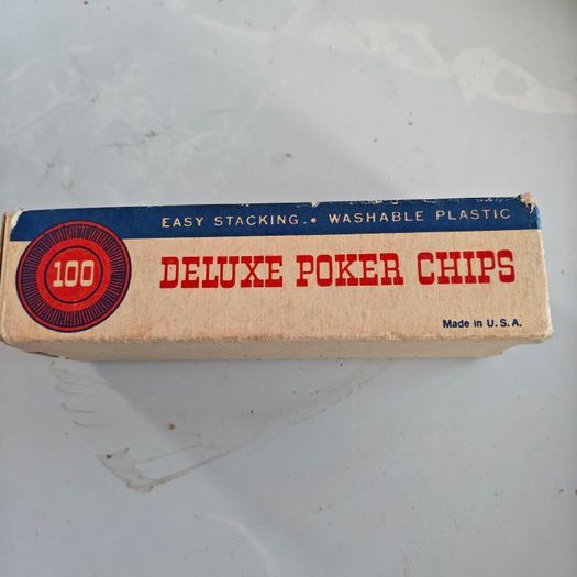 Vintage USA made poker chips, 100 in box