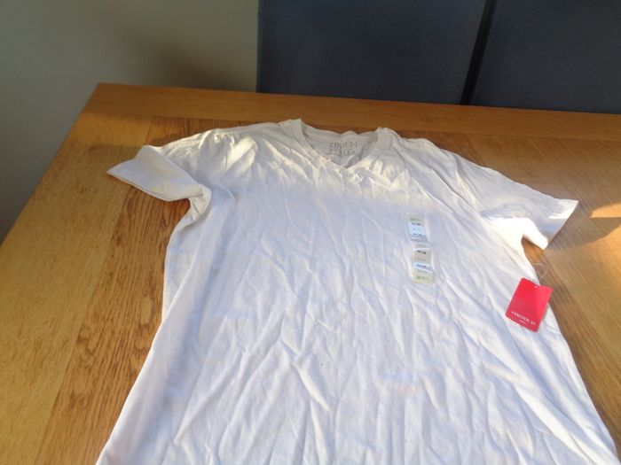 Forever 21 Mens T-Shirt for Sale