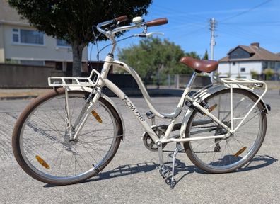 Ladies retro city bike for sale