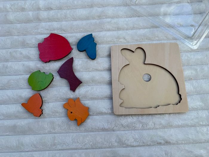 George Luck Puzzle Hape Rabbit 7pcs new Damaged Box Please see photos