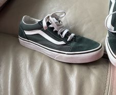 Old school Vans runners