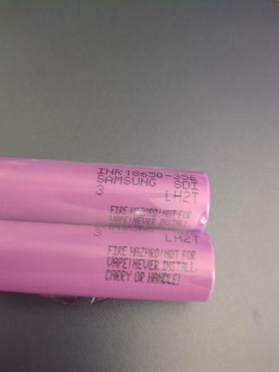 4x 18650 2600mah flat top rechargeable batteries