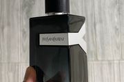 Yves Saint Laurent - Y