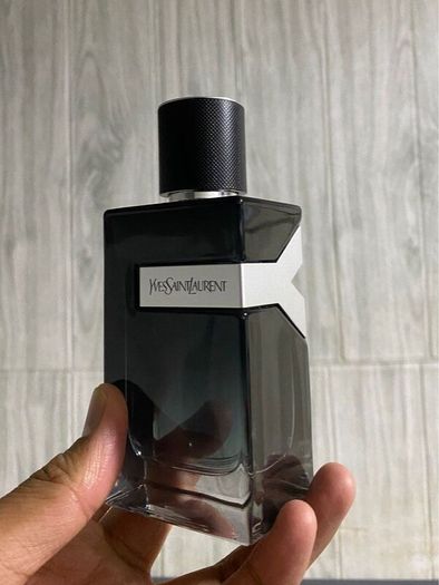 Yves Saint Laurent - Y