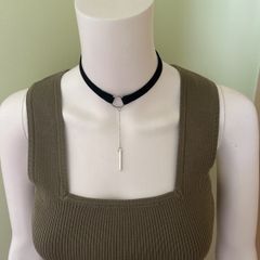 Black or beige choker necklace