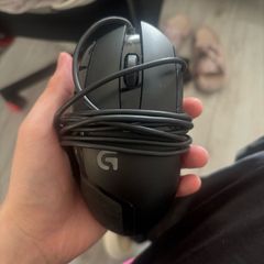 Logitech G G402 Mouse Gaming Hyperion Fury, 4.000 DPI, Design Leggero, 8 Pulsant