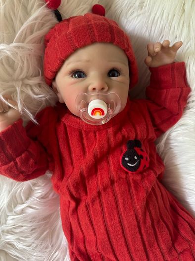 Reborns By Laura.  Introducing Bella Bug 4lb Reborn Doll. Welcome To View
