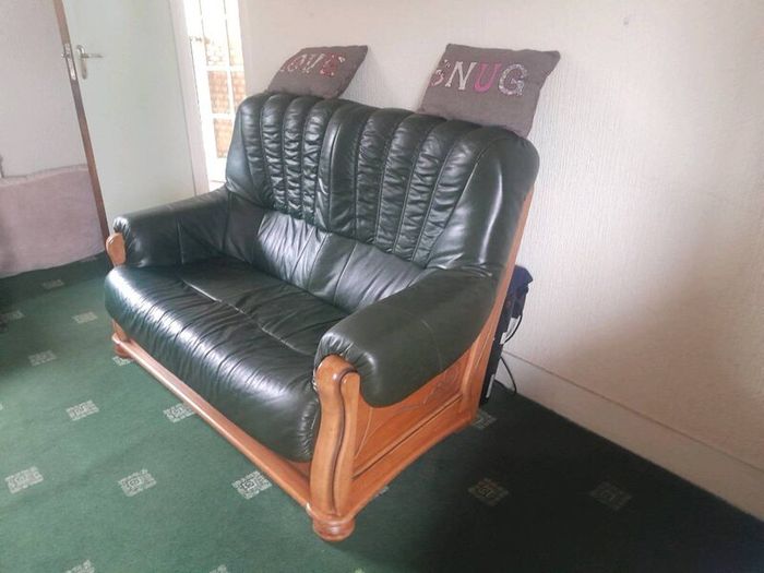 2 seater leather couch