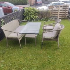 fREE garden table and chairs