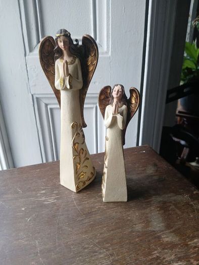 angel figurines