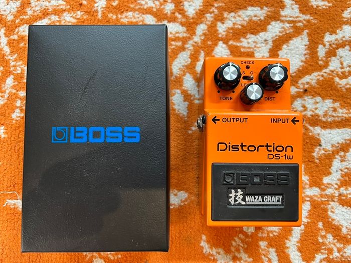 Boss DS-1w Waza Craft distortion pedal