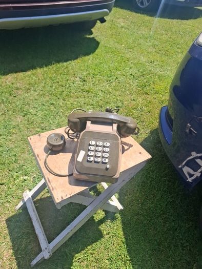vintage french phone possible to post
