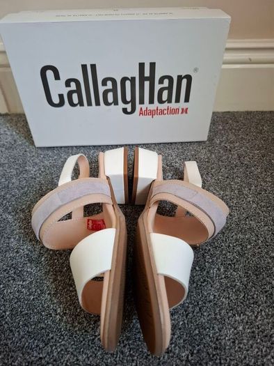 Callaghan sandals