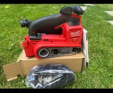 Milwaukee Belt sander