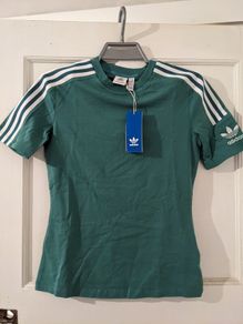 BNWT Adidas Originals Womens T-shirt