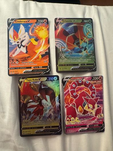 Pokemon Cards Bundle 200 Cards Spanish V, VMAX, GX & Full Art Styles