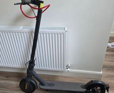 Xiaomi Mi Electric Scooter - Excellent Condition