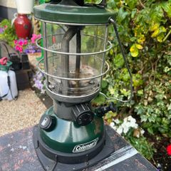 Coleman liquid fuel lantern