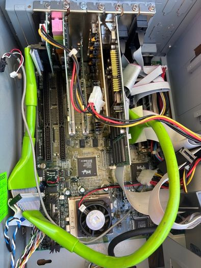 Vintage 98 pc - Socket 7 - ATI Rage