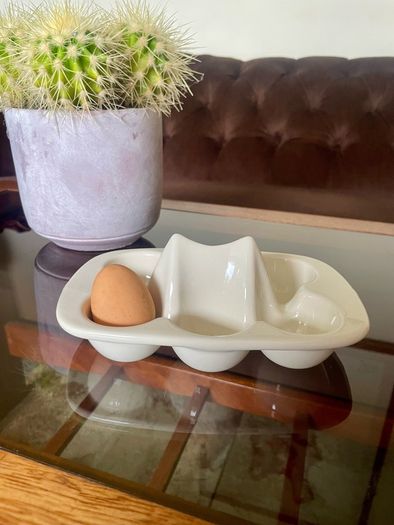 Mason Cash Innovative Kitchen Ceramic Counter Egg Holder