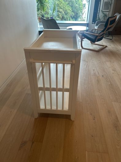 Mama & Papas Changing Table