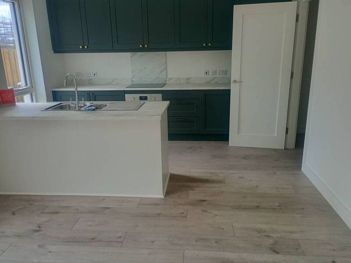Painter Tiler kitchen fitters, handyman