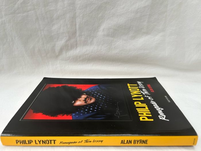 Philip Lynott Renegade of Thin Lizzy Alan Byrne 2012 First Edition Irish Rock