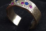Vintage 9ct Gold Sapphire Ruby Diamond Textured Ring Size 54