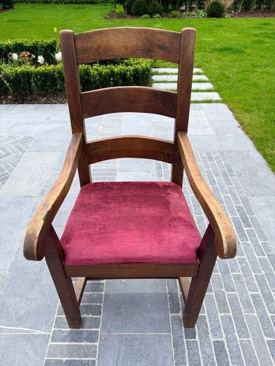 Dining Chairs & Rug