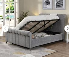 4.6 bed..gas lift storage..grey upholstered..