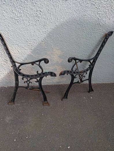 bench ends