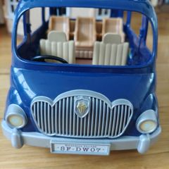 Sylvanian Families Seven Seater Car