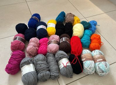 Selection of Aran wool