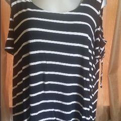 George cold shoulders top size UK20 EU48 Postage included