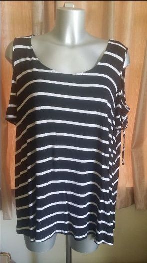 George cold shoulders top size UK20 EU48 Postage included