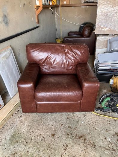 3 piece leather suite
