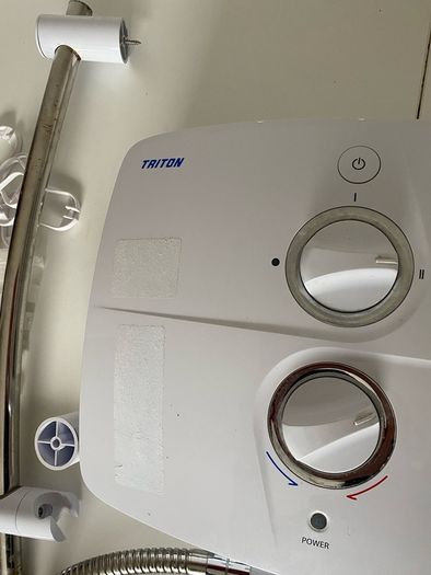 Triton T90sr shower