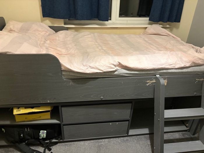 bed