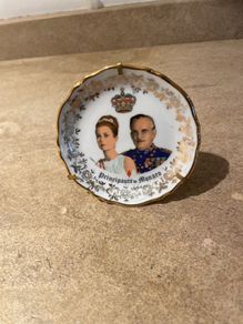 Vintage miniture plate of princess Grace & P Rainier