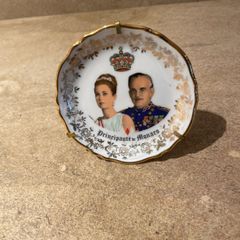 Vintage miniture plate of princess Grace & P Rainier