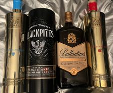 Decorative or collectible empty bottles vodka  whisky, gin, Irish whiskey Connemara whiskey Jameson powers ballantines Johnnie walkers TEELING disaronno Irishman Hennessy Drumshanbo Gunpowder Irish Gin vodka whiskey empty Bottle  Jack Daniels Bombay sapph